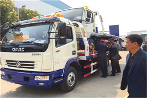 丰润区汽车道路救援拖车价格